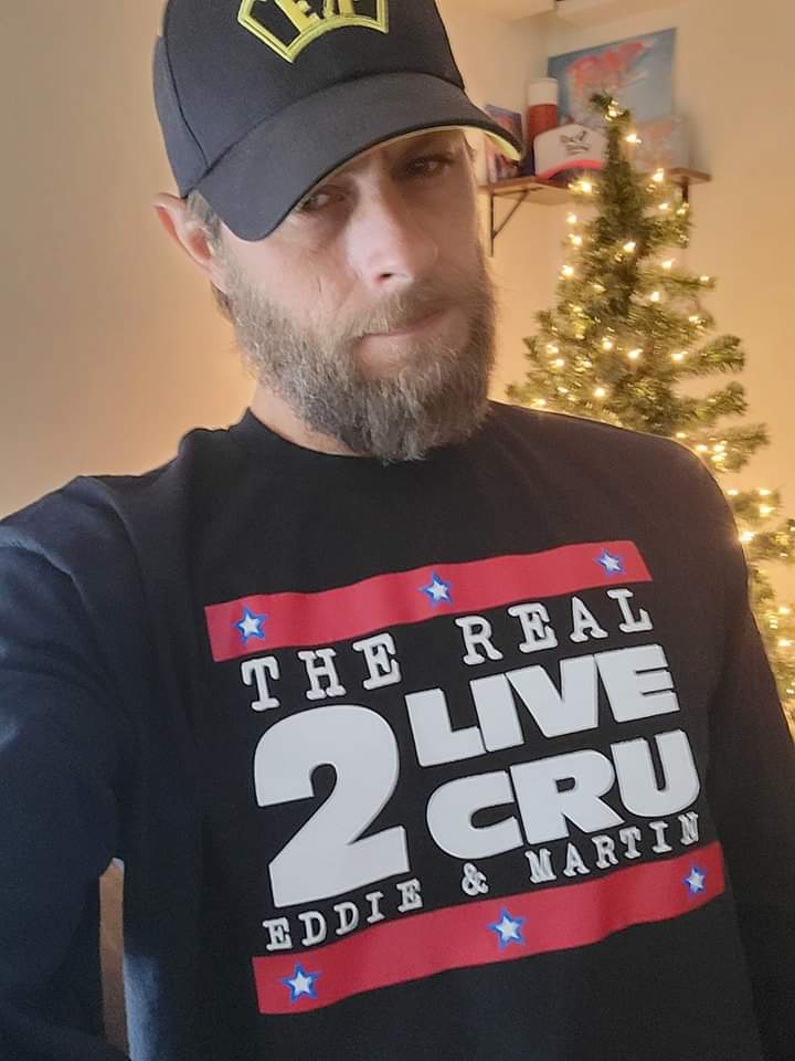 2 Live Cru
